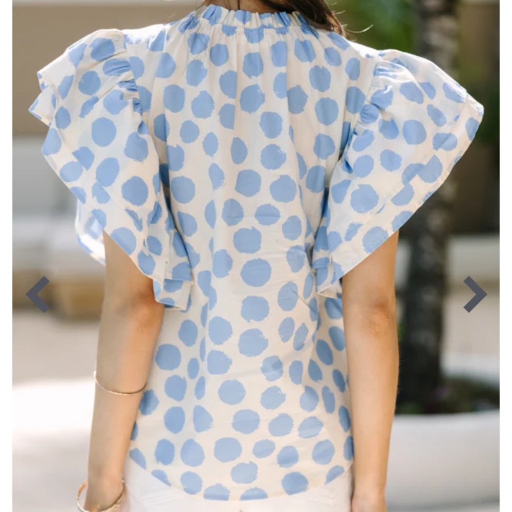 Shop The Mint « Be Your True Self » blue ivory polka dot ruffled sleeve blouse - Picture 3 of 12